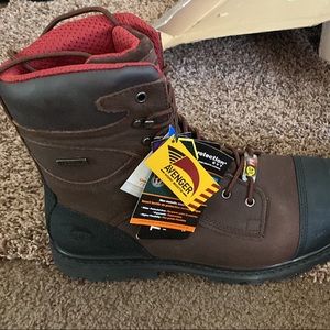 Avenger work boots